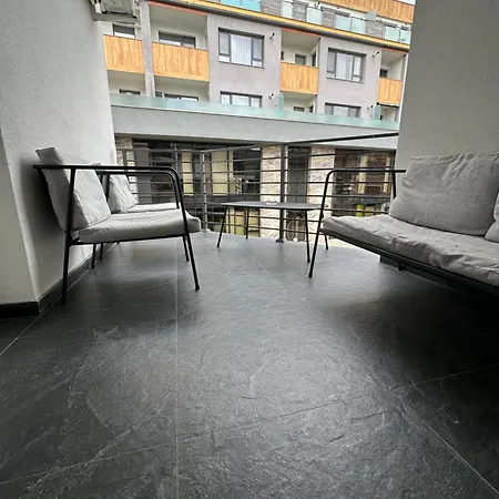 Arena Apartment